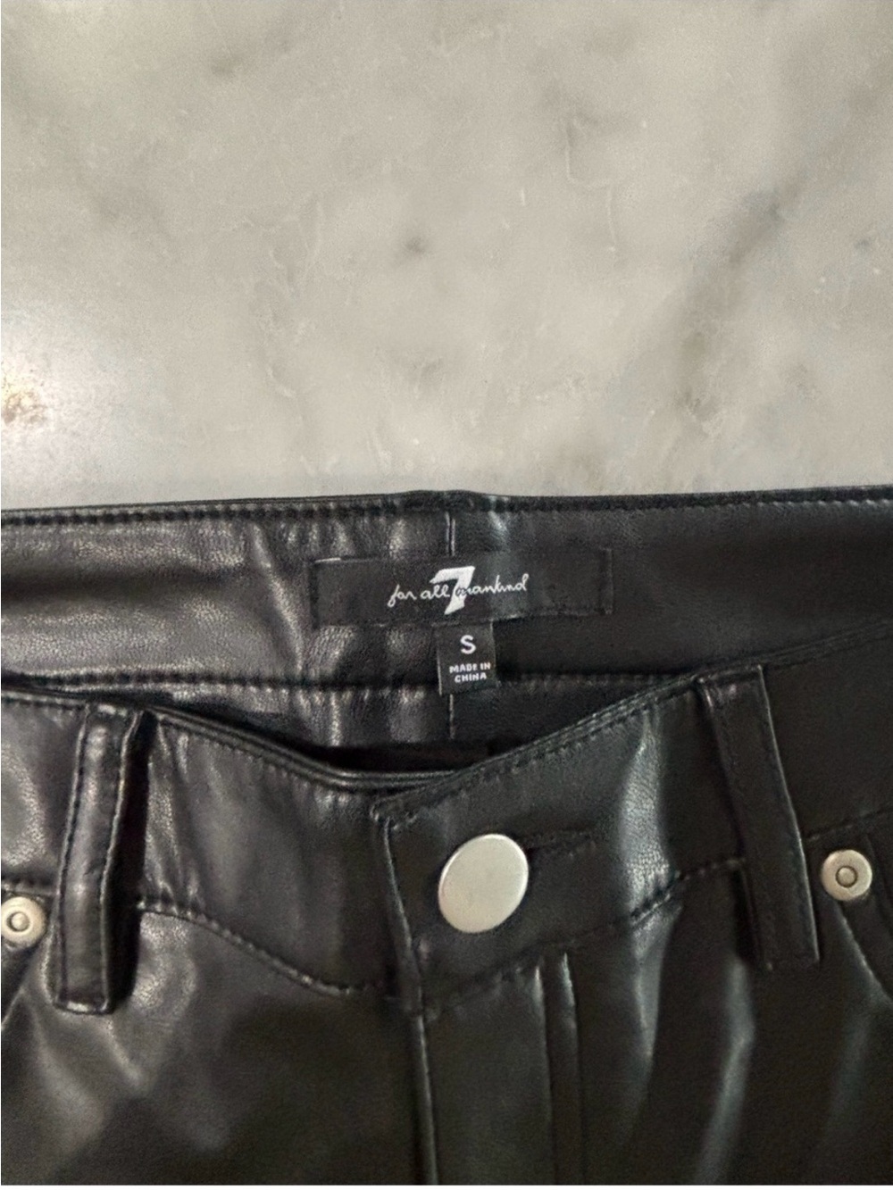 7 For All Mankind Women Black Faux Leather Skinny Pants‎ Size S - Picture 2 of 4